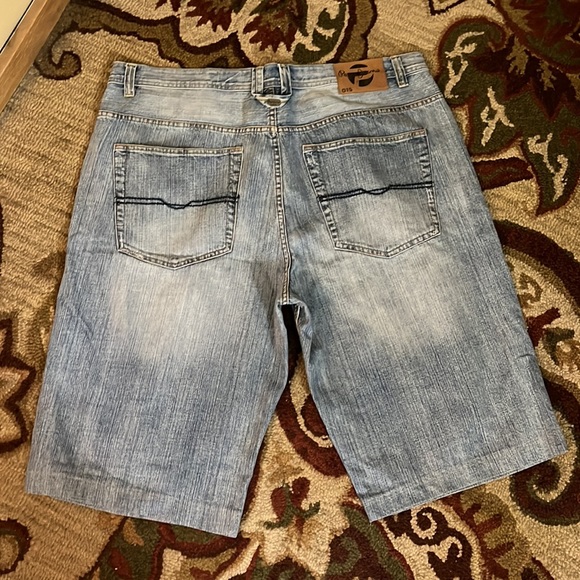 PEPE Jeans BENNY style Size 42 Men's Denim Shorts Broken-In Soft Slight Distress - Picture 2 of 16